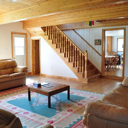 منزل الضيف Indian Brook  في Breton Cove Farmhouse المظهر الخارجي الصورة