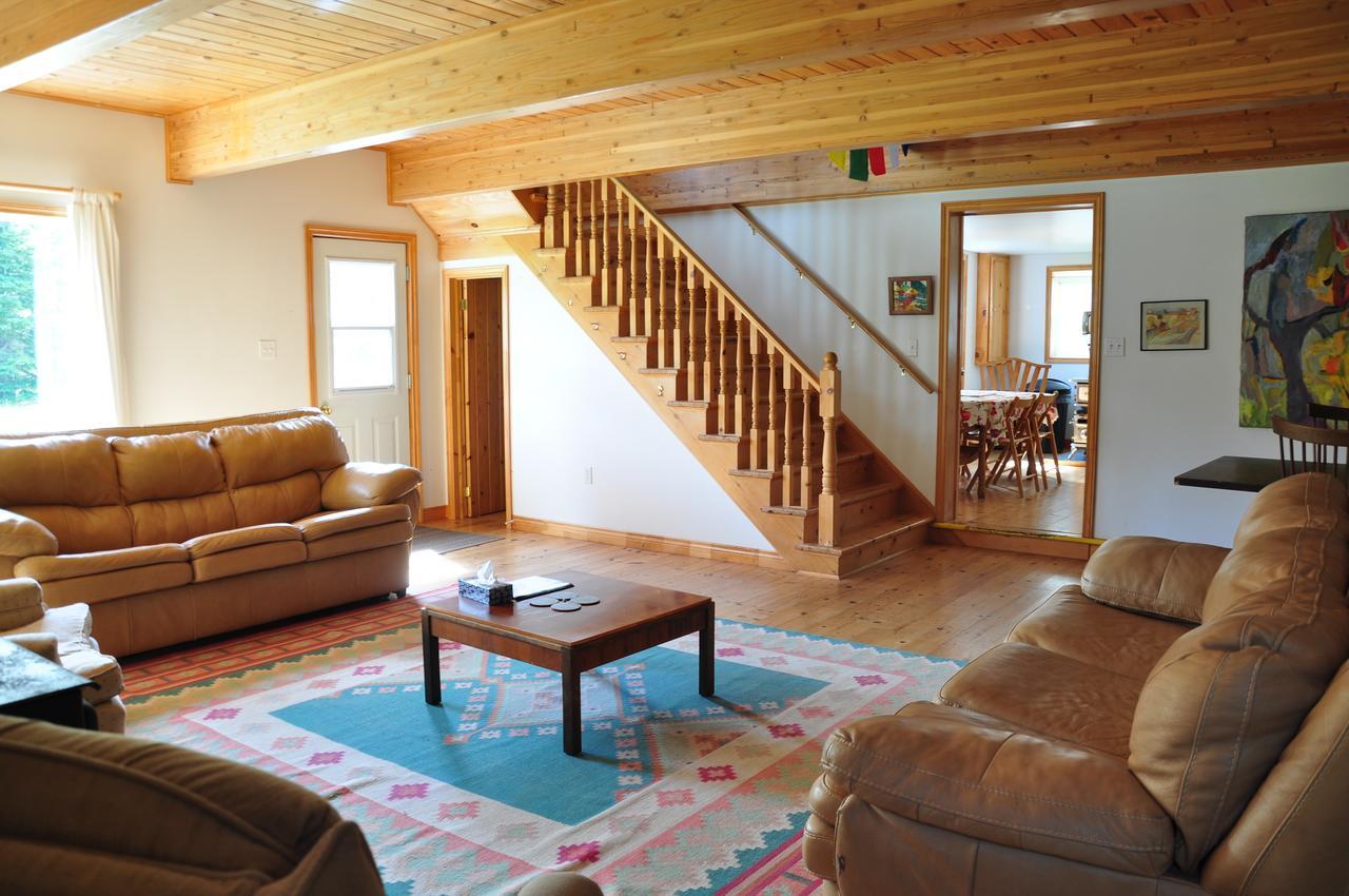 منزل الضيف Indian Brook  في Breton Cove Farmhouse المظهر الخارجي الصورة
